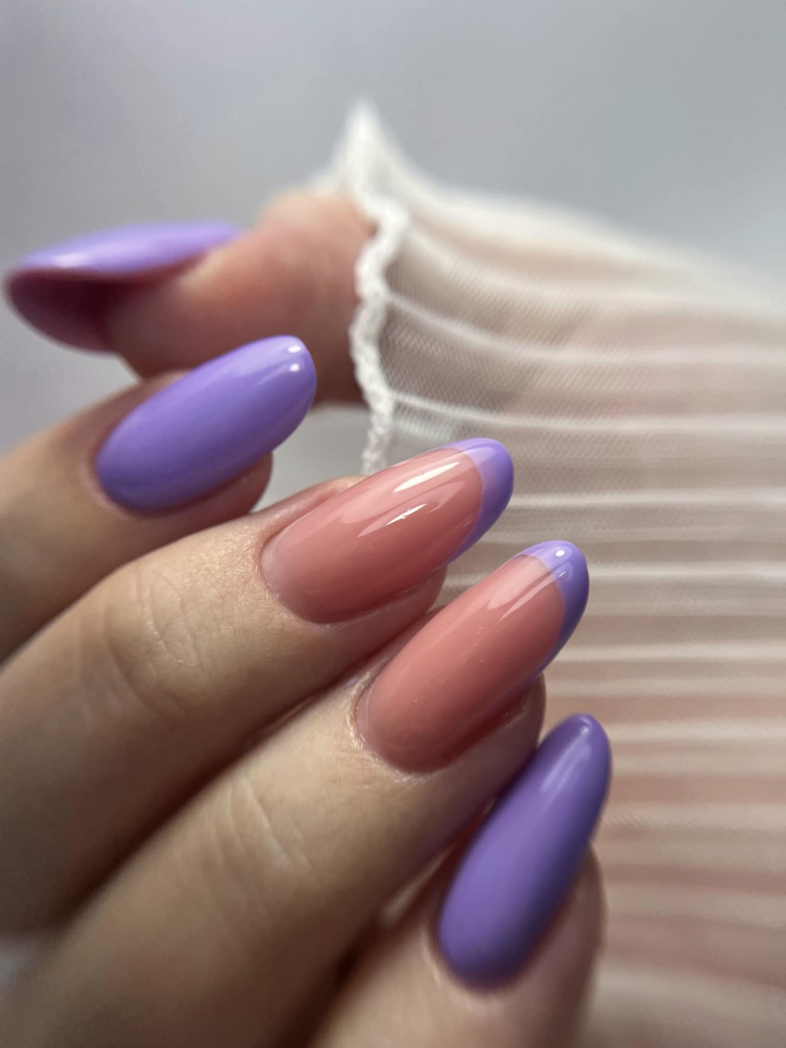 Minimalistyczny manicure